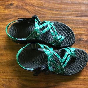 Women’s chacos size 8